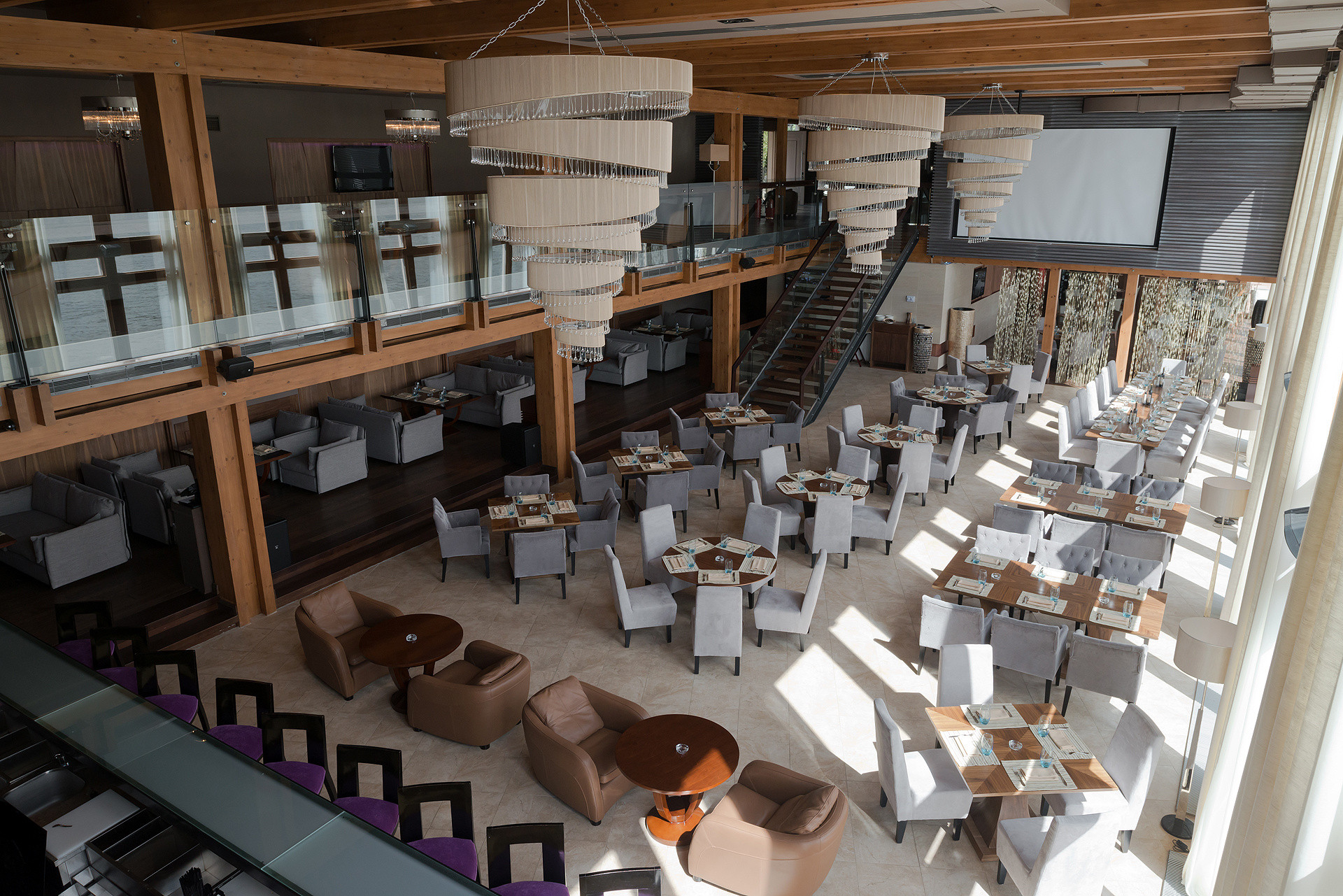 AtlasConcorde Neskuchniy Sad Restaurant Russia 030